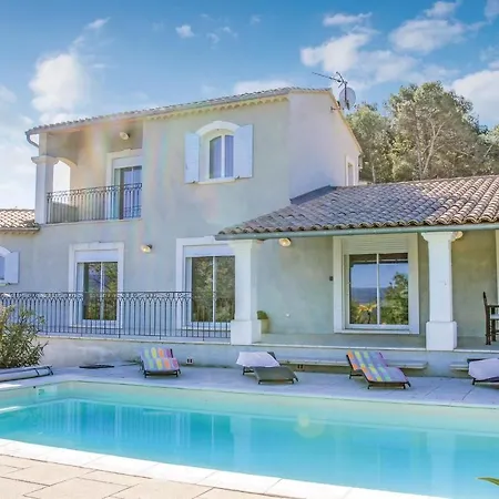 4 Bedroom Awesome Home In Apt Ferienhaus
